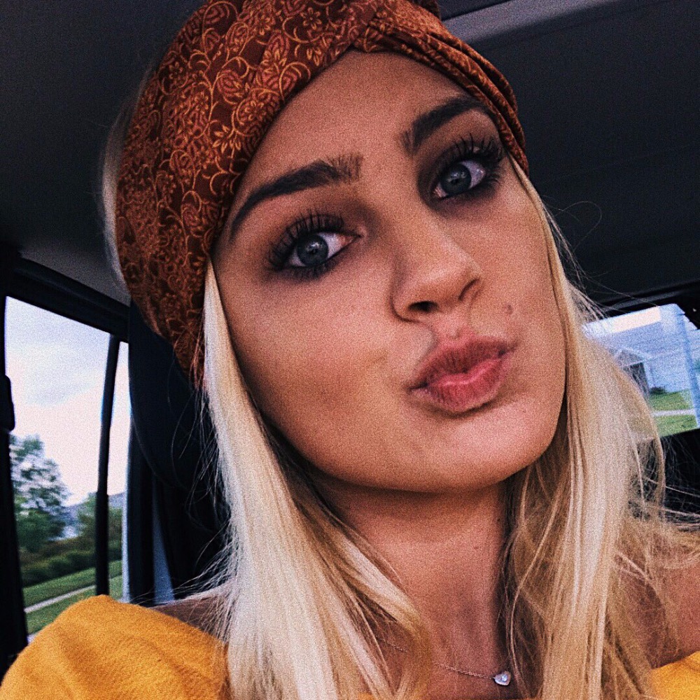 Meet your Posher, Madi